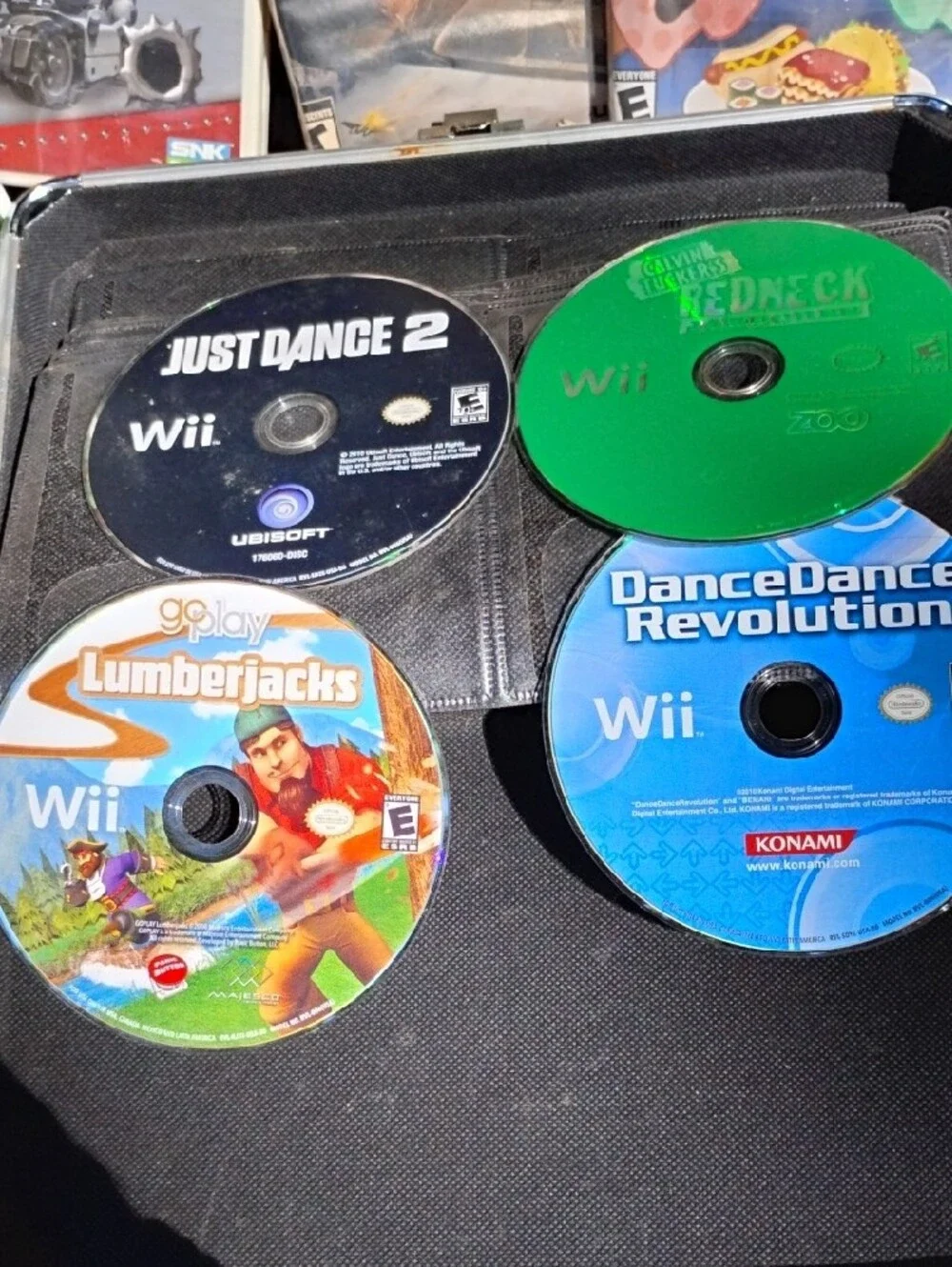 Nintendo Wii Game Lot with Colorful Game Discs&Steel Carrying/Storage Case